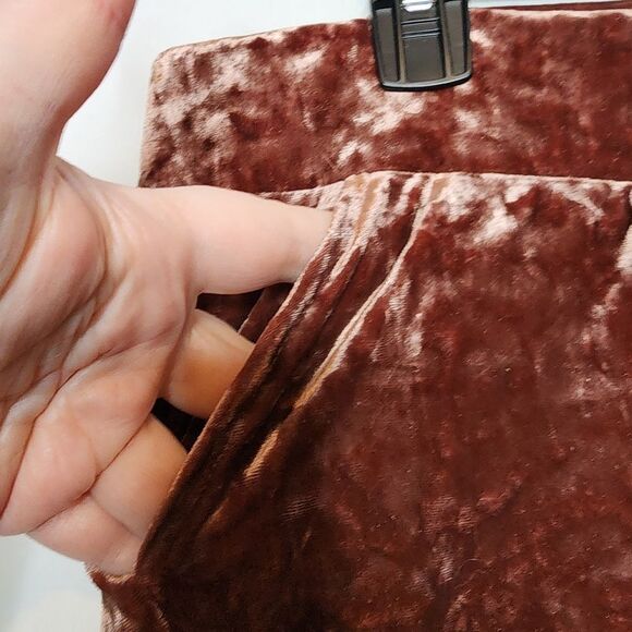 4X 26W Torrid Brown Flare Legging Pant Pockets Crushed Velvet Full Length pull - Picture 4 of 7